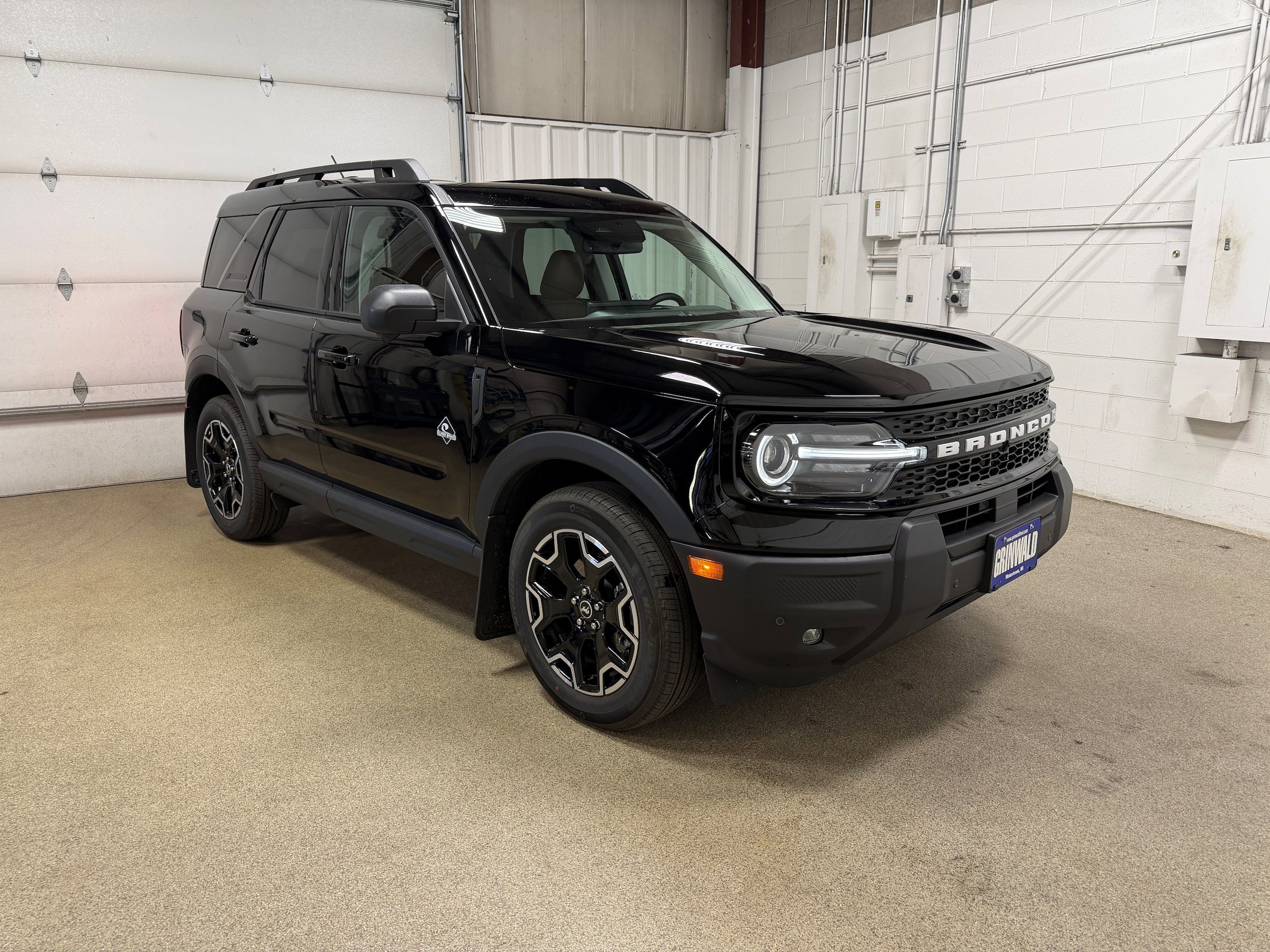 Used 2025 Ford Bronco Sport Outer Banks w/ Outer Banks Tech Package+ AWD/4WD image 4