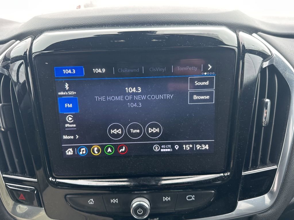 Used 2023 Chevrolet Traverse Premier image 21