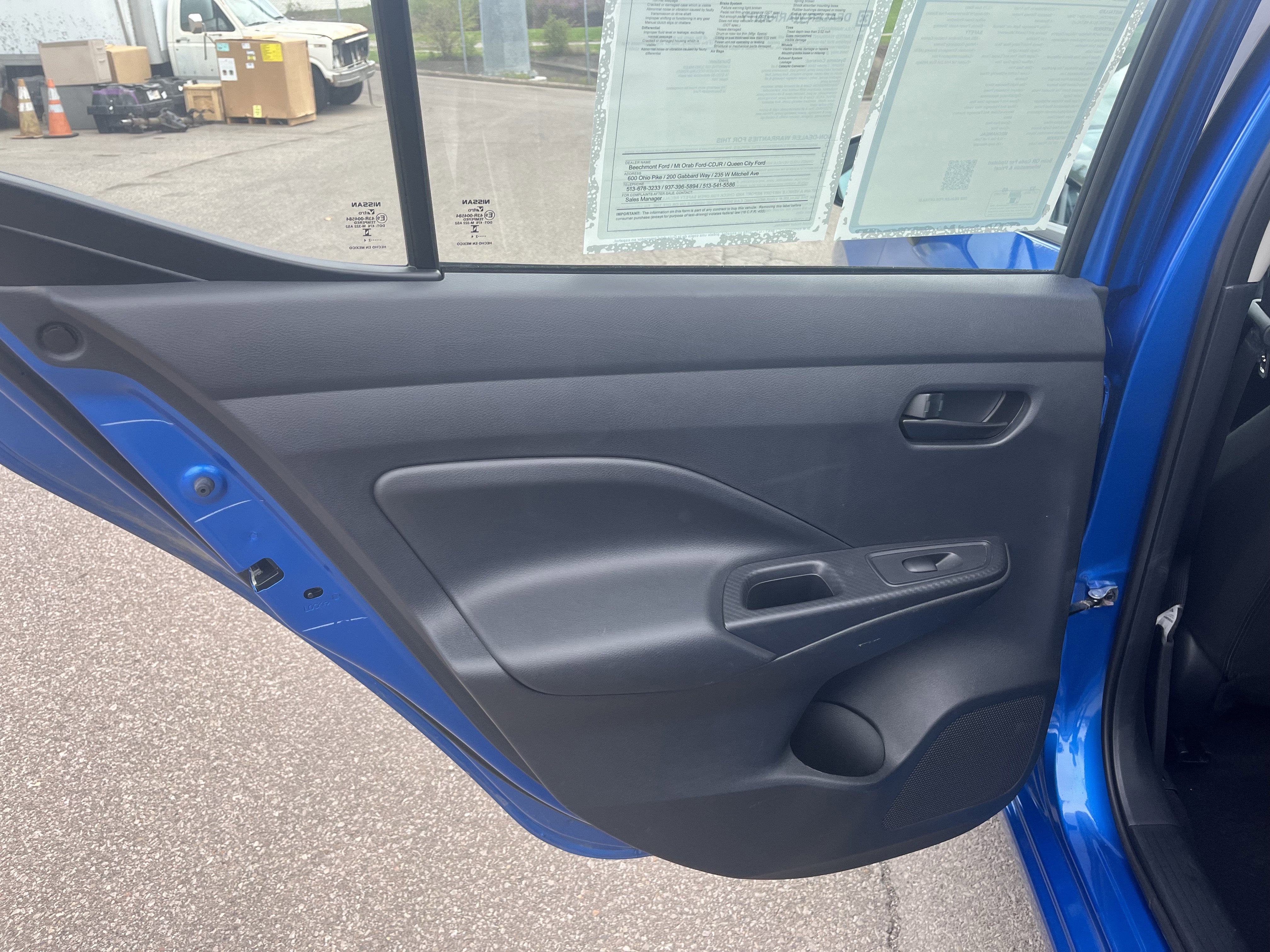 Used 2024 Nissan Versa S w/ Trunk Package image 28