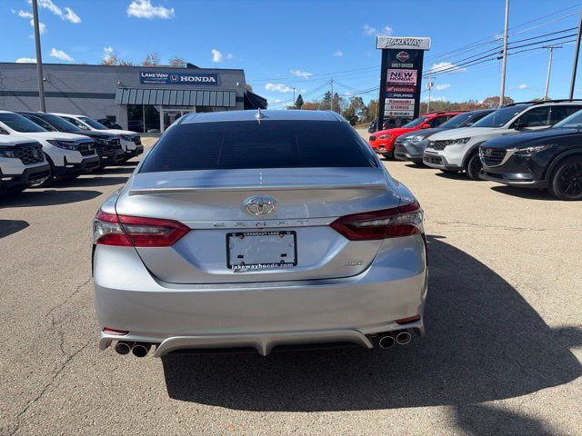 Used 2023 Toyota Camry XSE FWD image 5