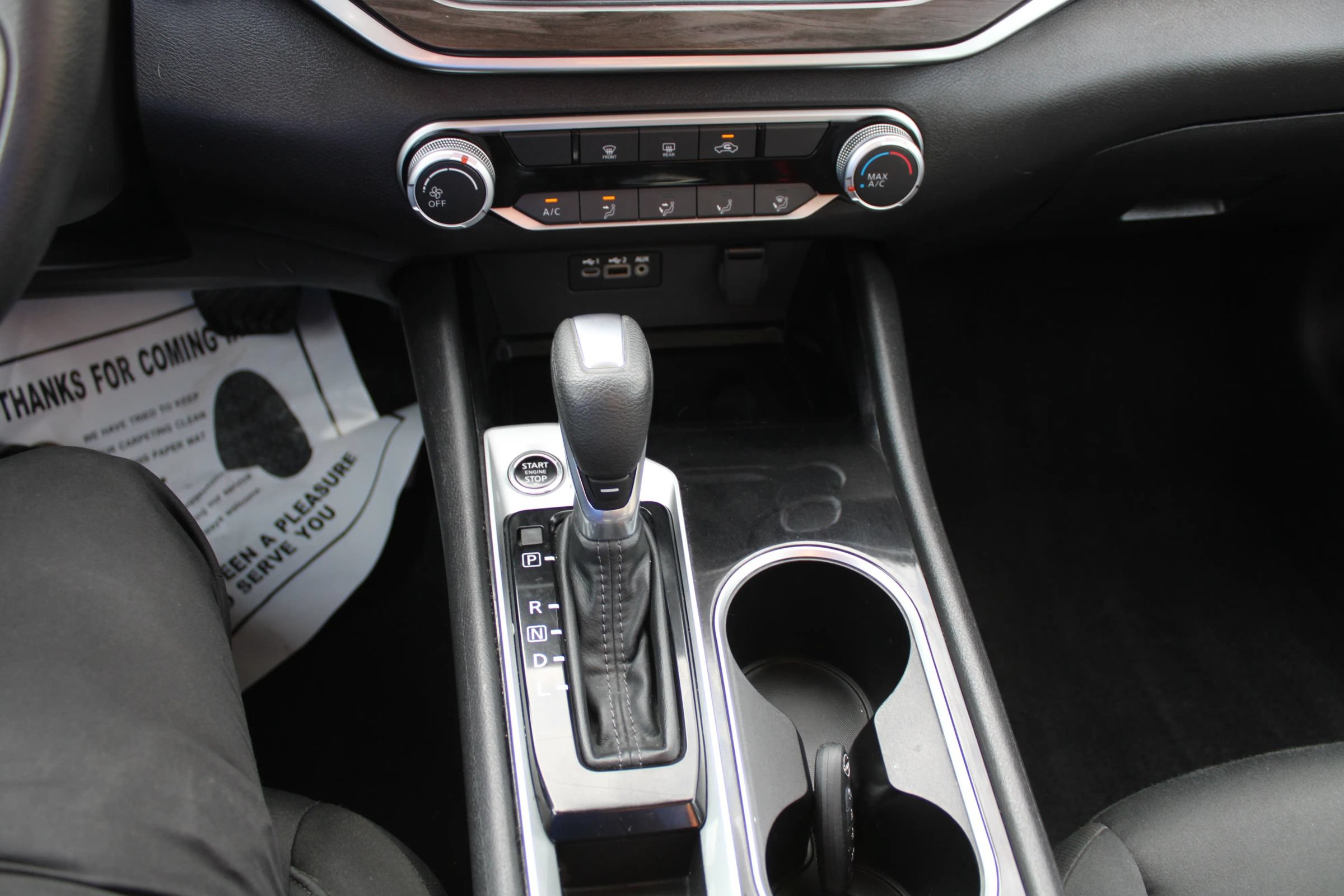 Used 2024 Nissan Altima 2.5 SV FWD image 14