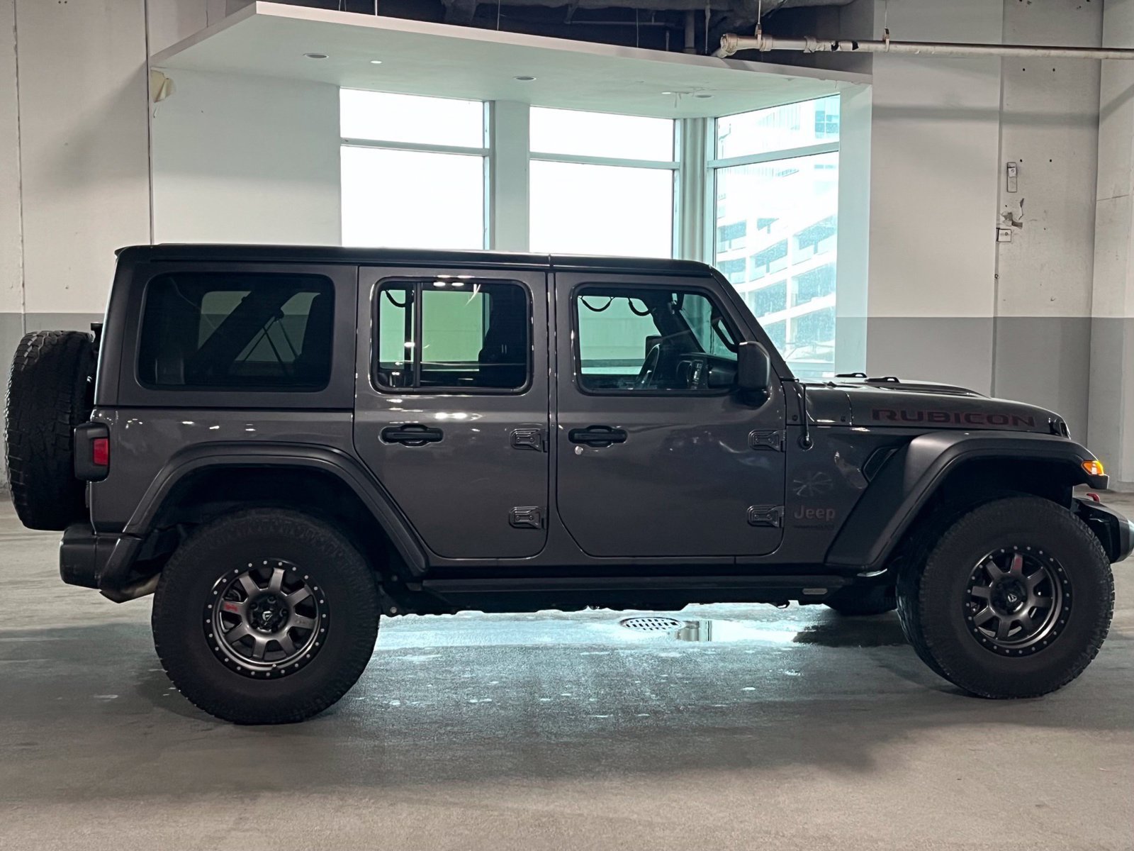 Used 2021 Jeep Wrangler Unlimited Rubicon AWD/4WD image 13