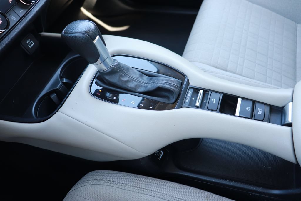 Used 2023 Honda HR-V LX image 17