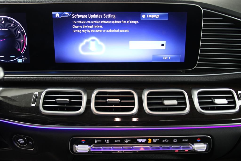 Certified 2025 Mercedes-Benz GLE 350 4MATIC image 18