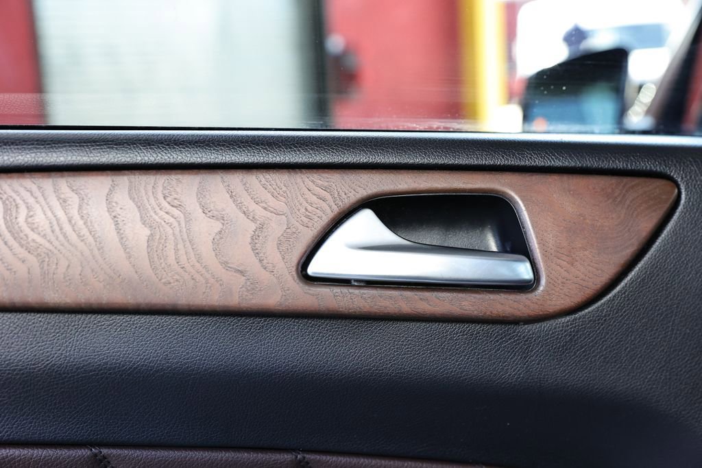 Used 2013 Mercedes-Benz GL 550 4MATIC image 47