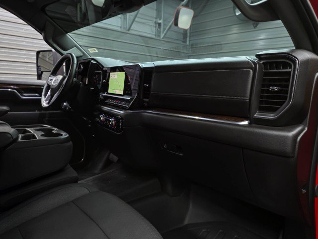 Used 2025 GMC Sierra 2500 SLE AWD/4WD image 16