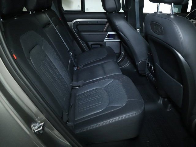 Used 2022 Land Rover Defender 110 X-Dynamic HSE AWD/4WD image 28
