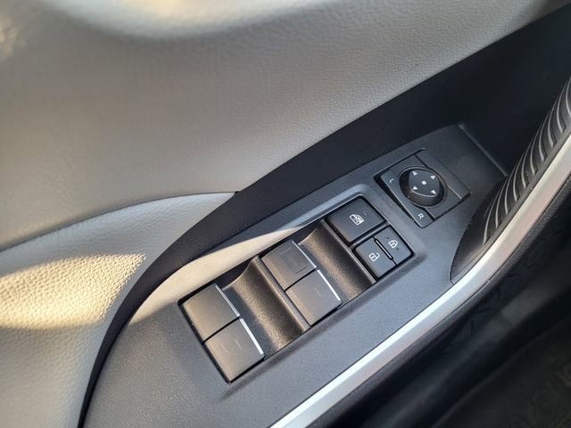 Used 2022 Toyota RAV4 XLE w/ Convenience Package AWD/4WD image 23