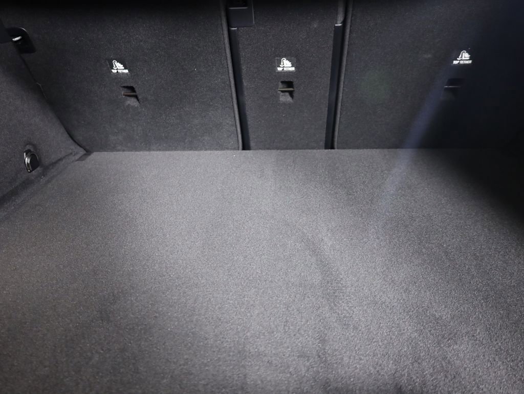 Used 2026 Mercedes-Benz GLC 300 4MATIC image 58