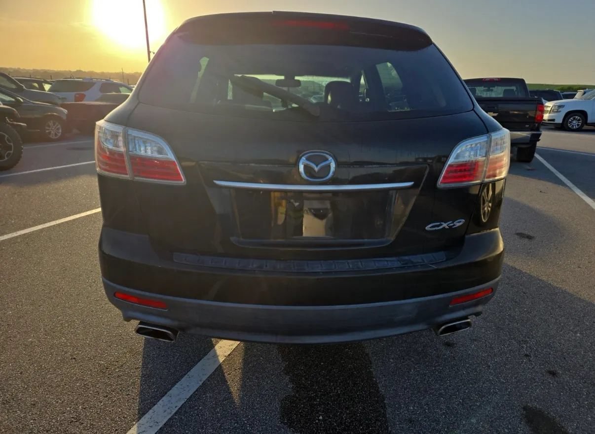 Used 2010 MAZDA CX-9 Grand Touring w/ Moonroof & Bose Audio Pkg FWD image 3