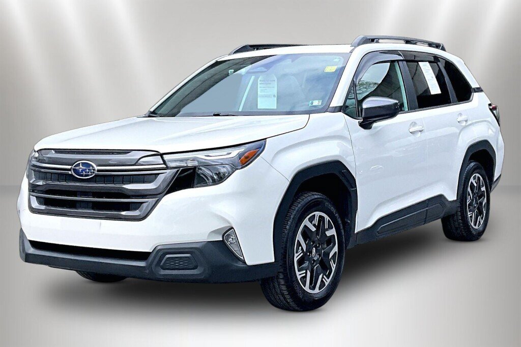 Certified 2026 Subaru Forester Premium AWD/4WD image 3