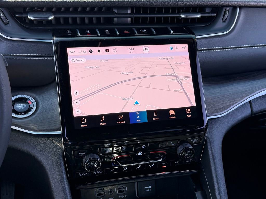 Certified 2024 Jeep Grand Cherokee Limited w/ Black Appearance Package image 16