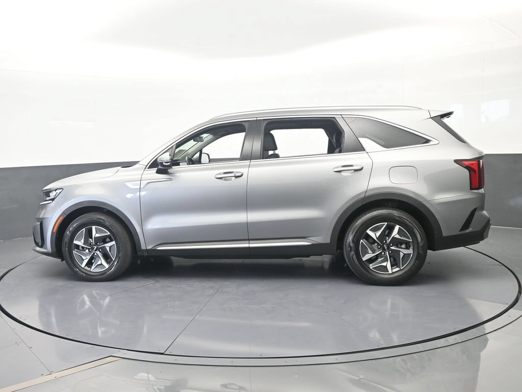 Used 2023 Kia Sorento EX w/ Panoramic Sunroof Package FWD image 3