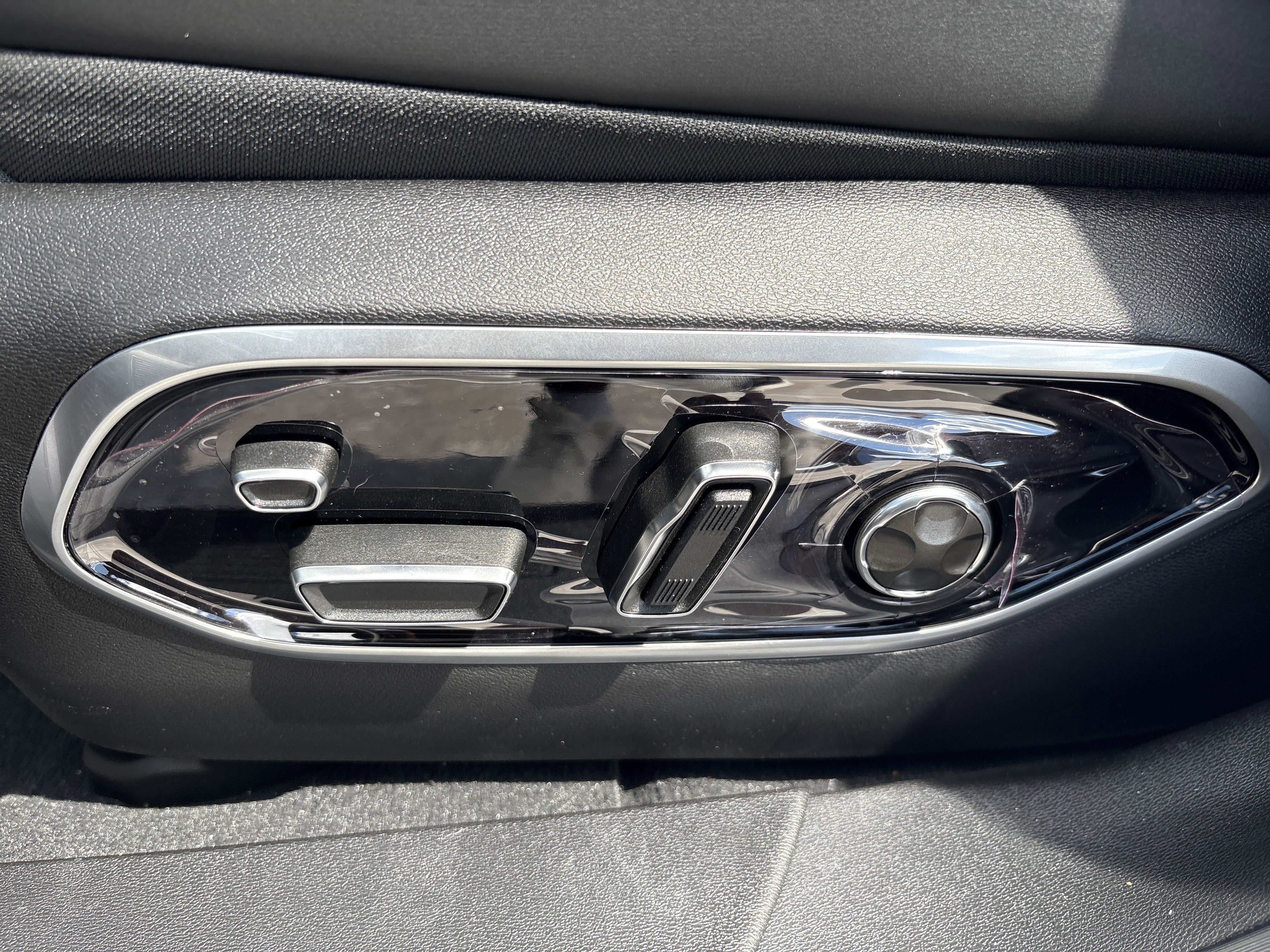 New 2025 Jeep Wagoneer Launch Edition w/ Trailer Tow Group image 18