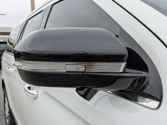 Used 2023 Lincoln Navigator L Reserve image 12