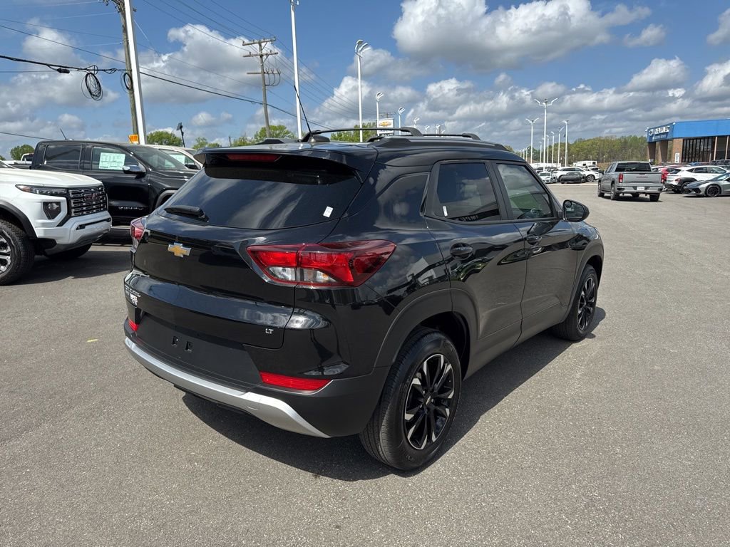 Used 2023 Chevrolet TrailBlazer LT w/ Convenience Package image 5