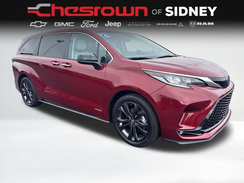 Used 2021 Toyota Sienna XSE FWD image 7