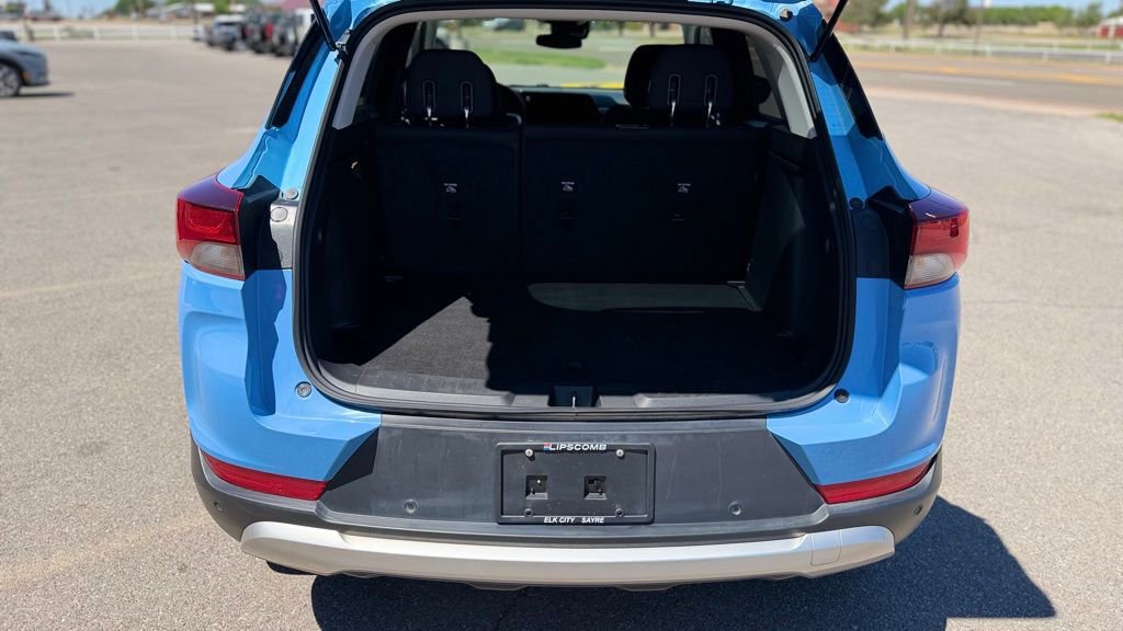 Used 2024 Chevrolet TrailBlazer LT w/ LT Cold Weather Package FWD image 7