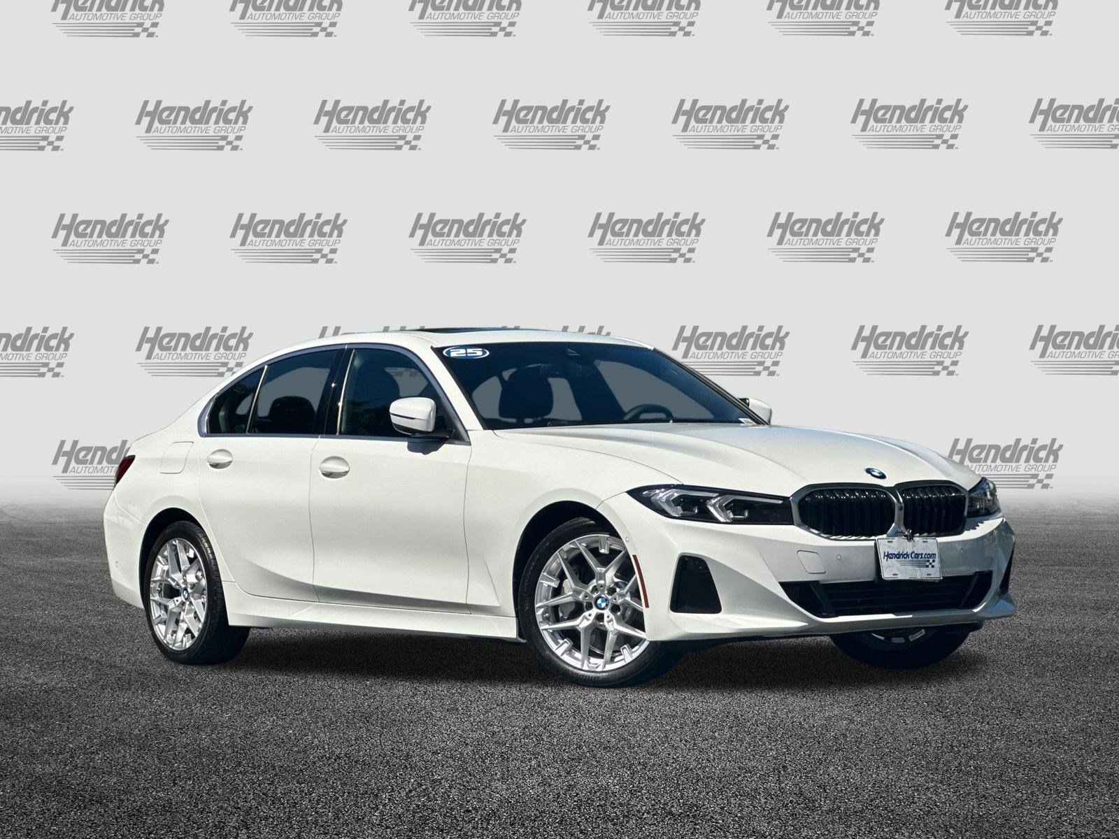 Used 2025 BMW 330i Sedan w/ Premium Package RWD image 2