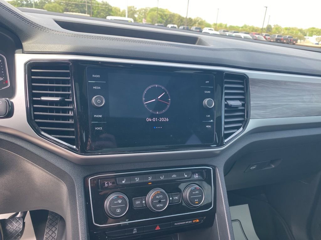 Used 2023 Volkswagen Atlas Cross Sport SE w/ Panoramic Sunroof Package image 21