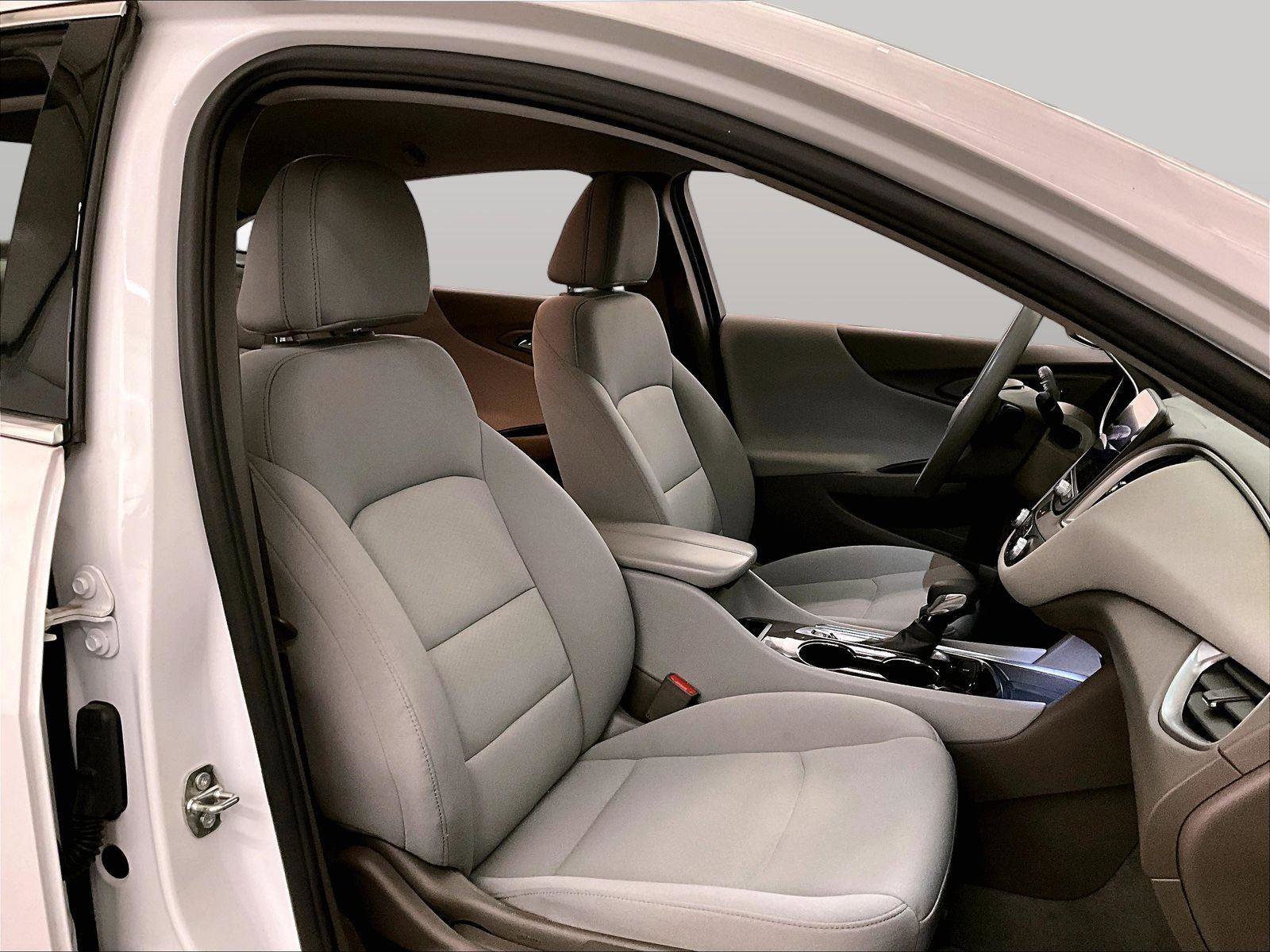 Used 2022 Chevrolet Malibu LT image 7