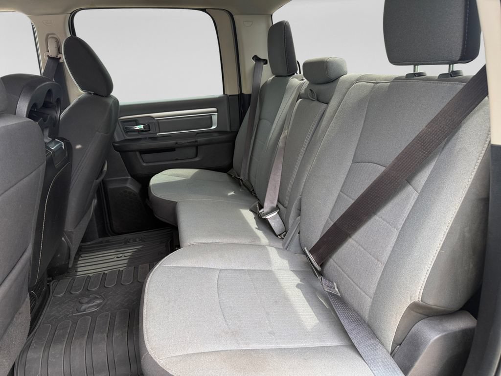 Used 2023 RAM 1500 Classic SLT AWD/4WD image 31