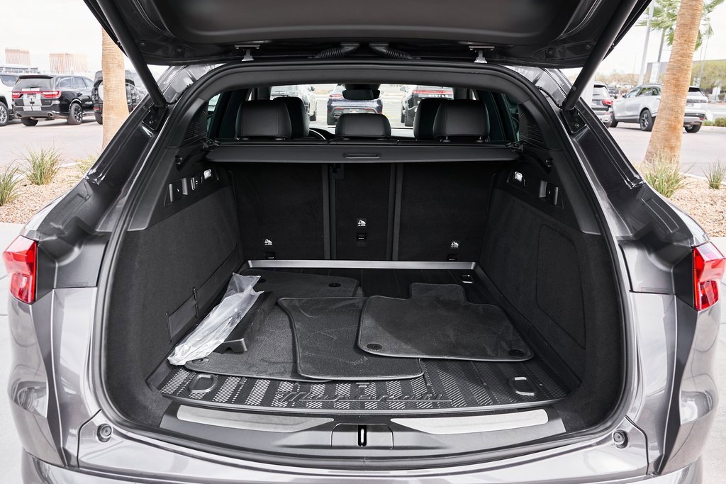 Used 2023 Maserati Grecale GT image 9