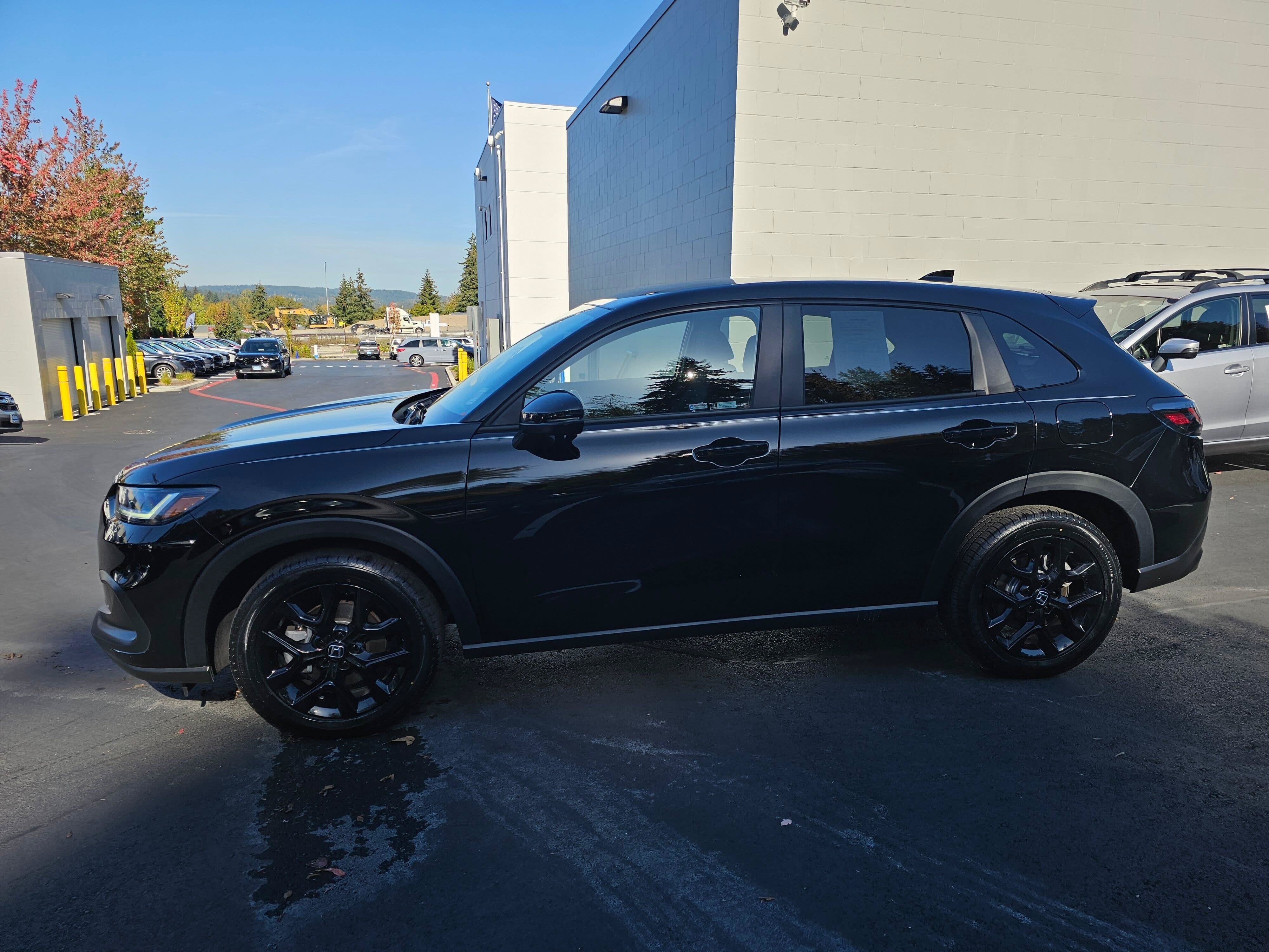 Used 2024 Honda HR-V Sport image 4