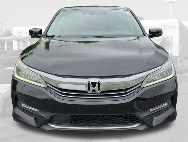 Used 2016 Honda Accord Touring image 5