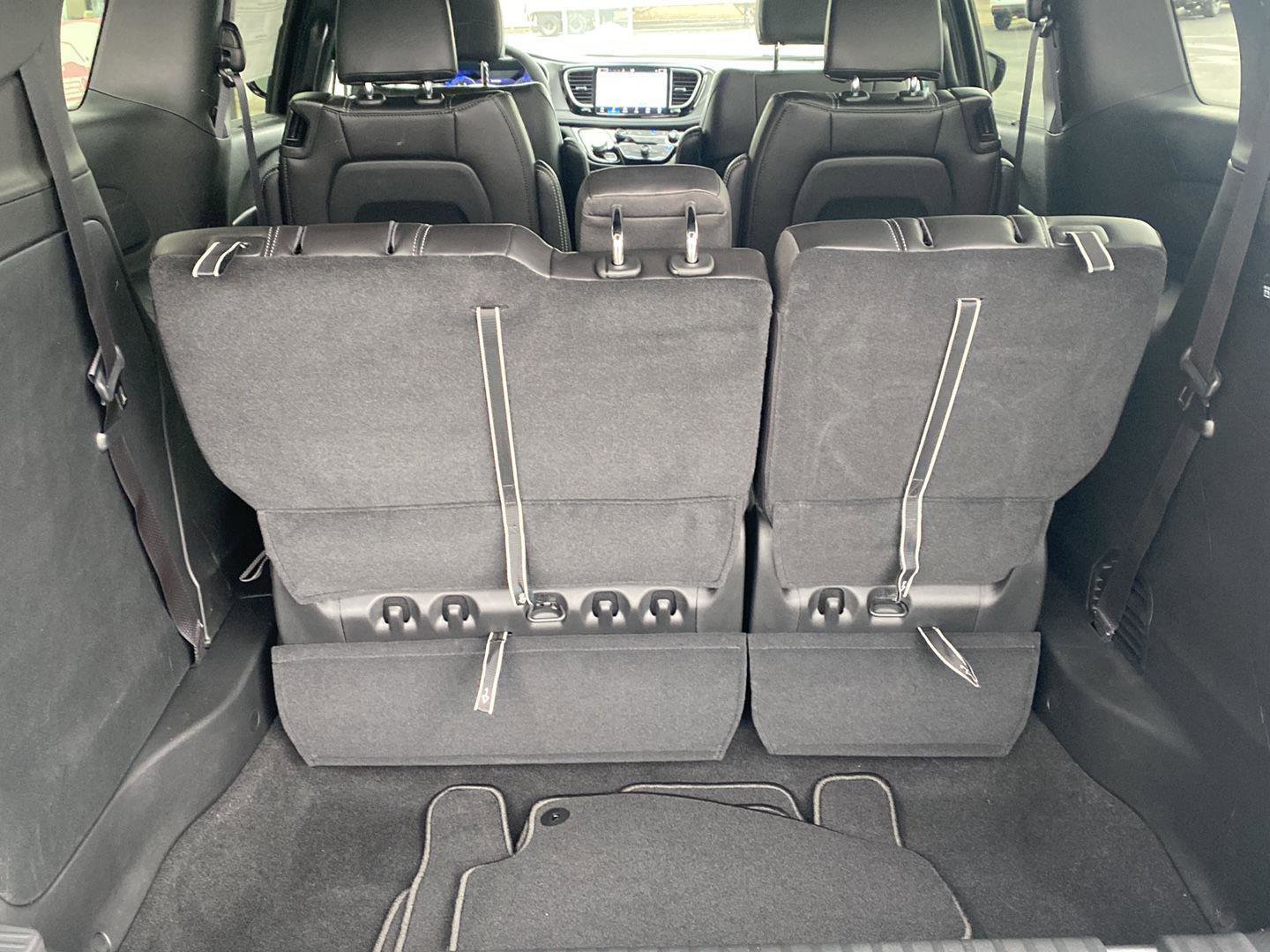 New 2026 Chrysler Pacifica Select image 19