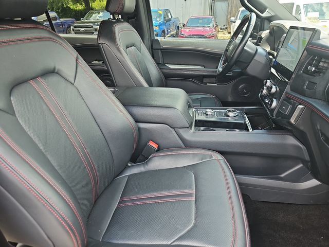 Used 2023 Ford Expedition Limited AWD/4WD image 12