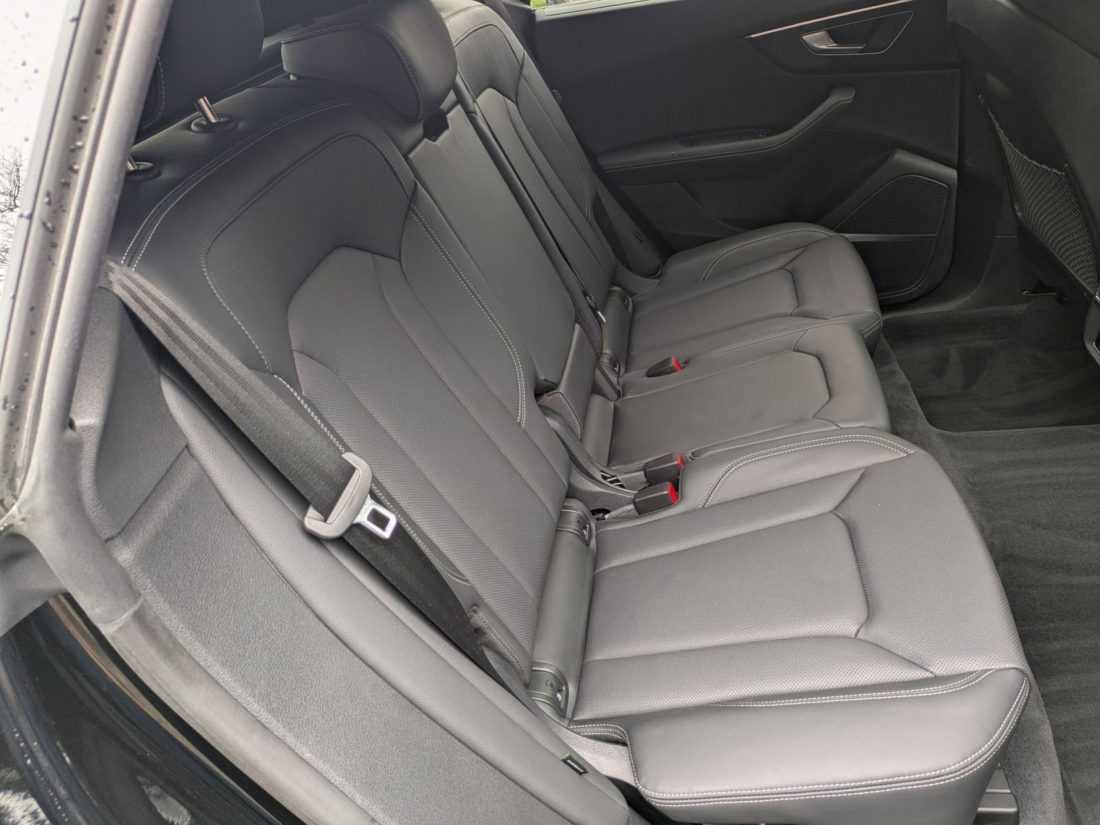 Used 2025 Audi Q8 Prestige w/ Prestige Package image 28