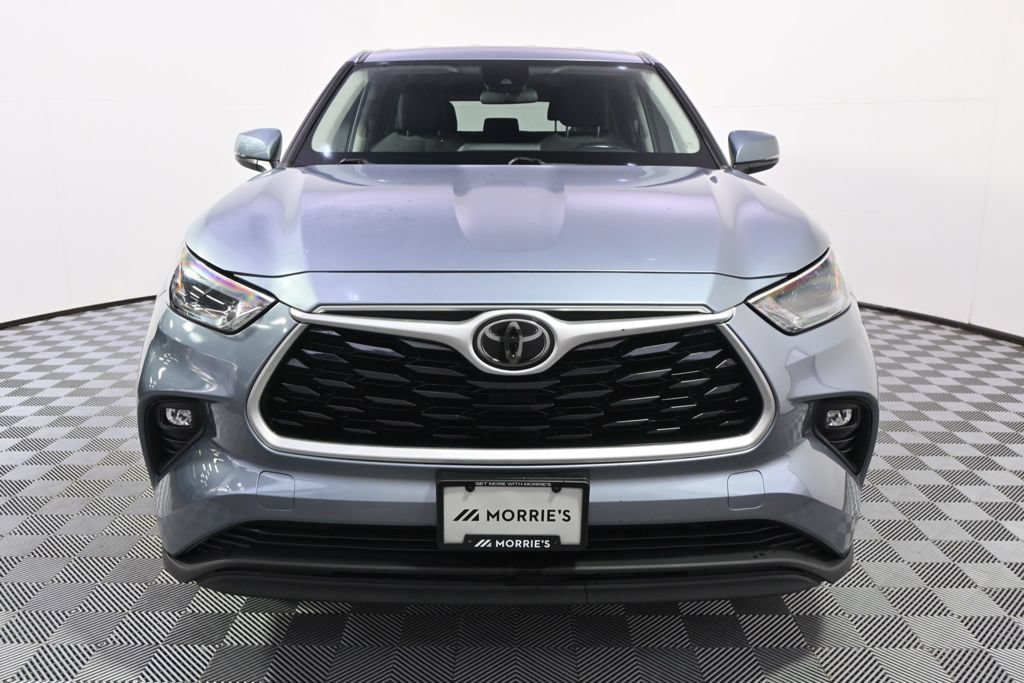 Used 2021 Toyota Highlander LE AWD/4WD image 10