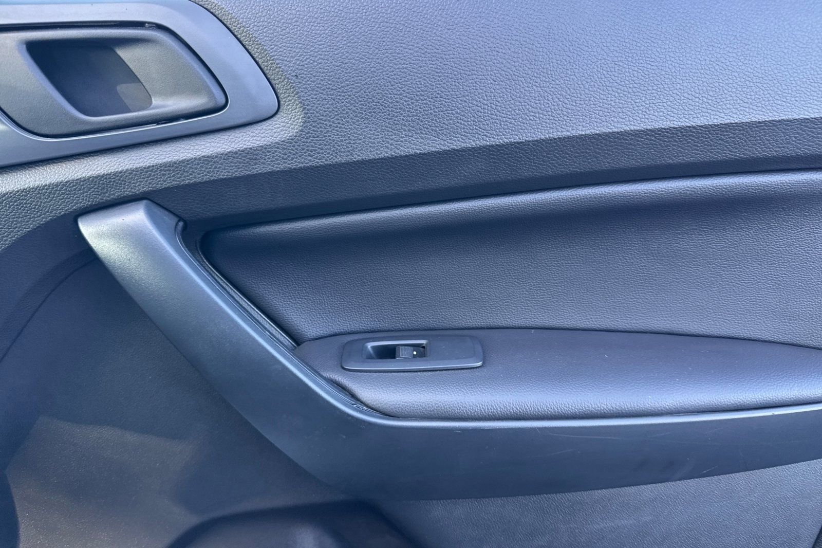 Used 2022 Ford Ranger XL w/ Equipment Group 101A High image 17