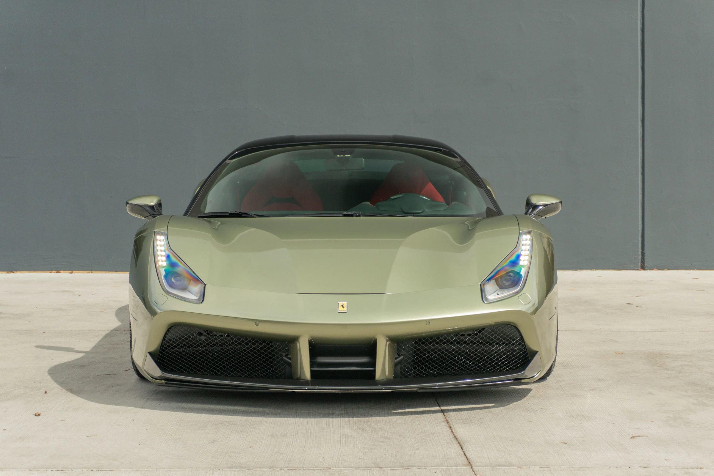 Used 2018 Ferrari 488 GTB image 4