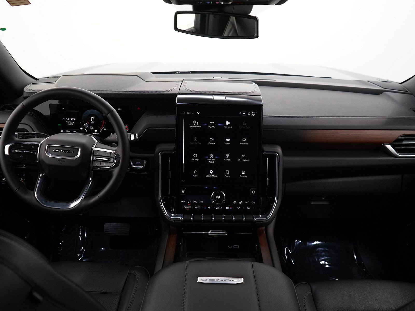 Used 2025 GMC Yukon XL Denali image 16