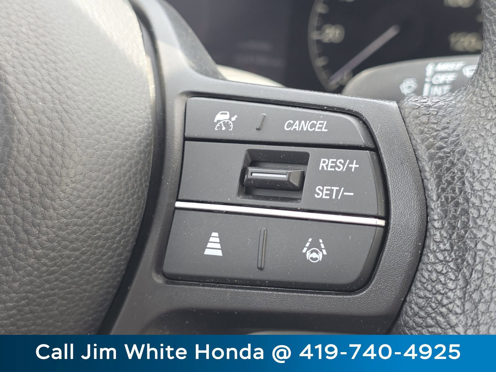 Certified 2023 Honda HR-V LX image 30