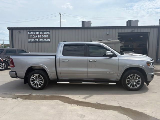Used 2019 RAM 1500 Laramie w/ Sport Appearance Package AWD/4WD image 8