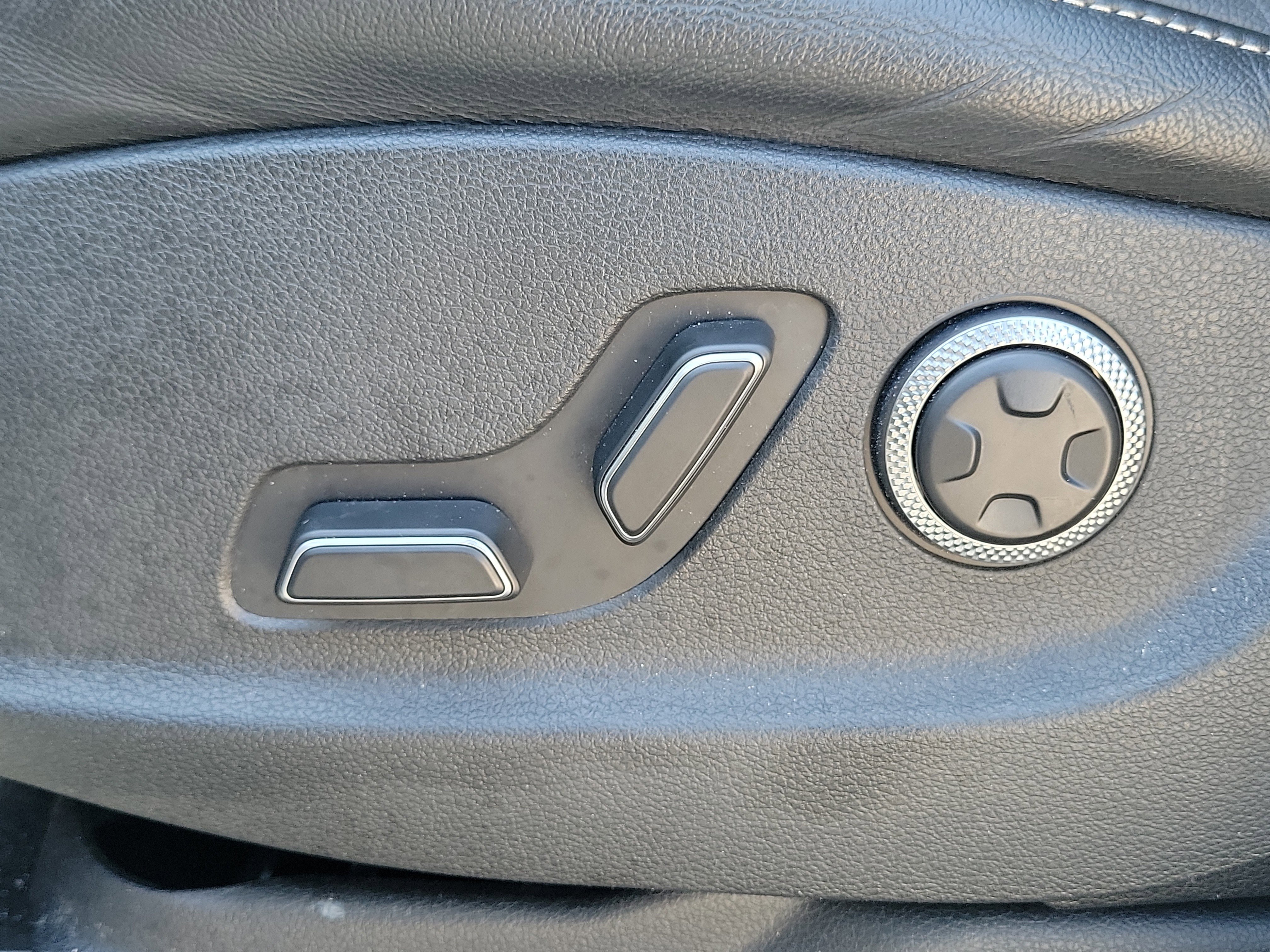 Used 2024 Genesis GV80 2.5T AWD/4WD image 20