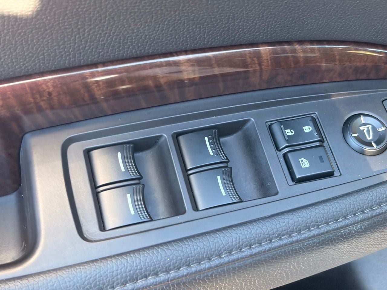 Used 2020 Acura MDX FWD image 22