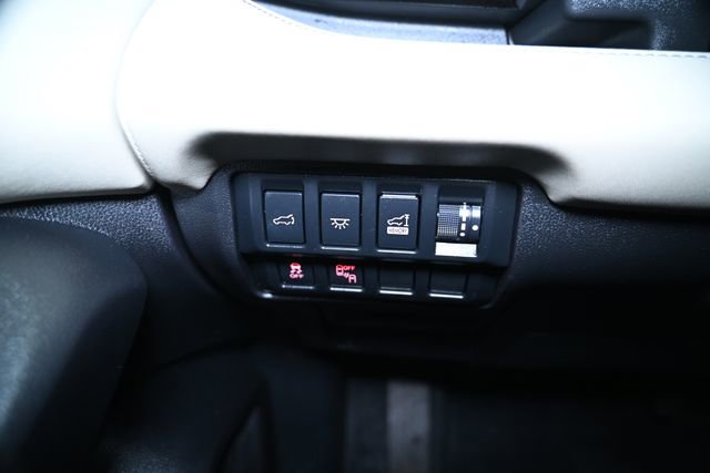 Used 2021 Subaru Ascent Limited w/ Technology Package image 43