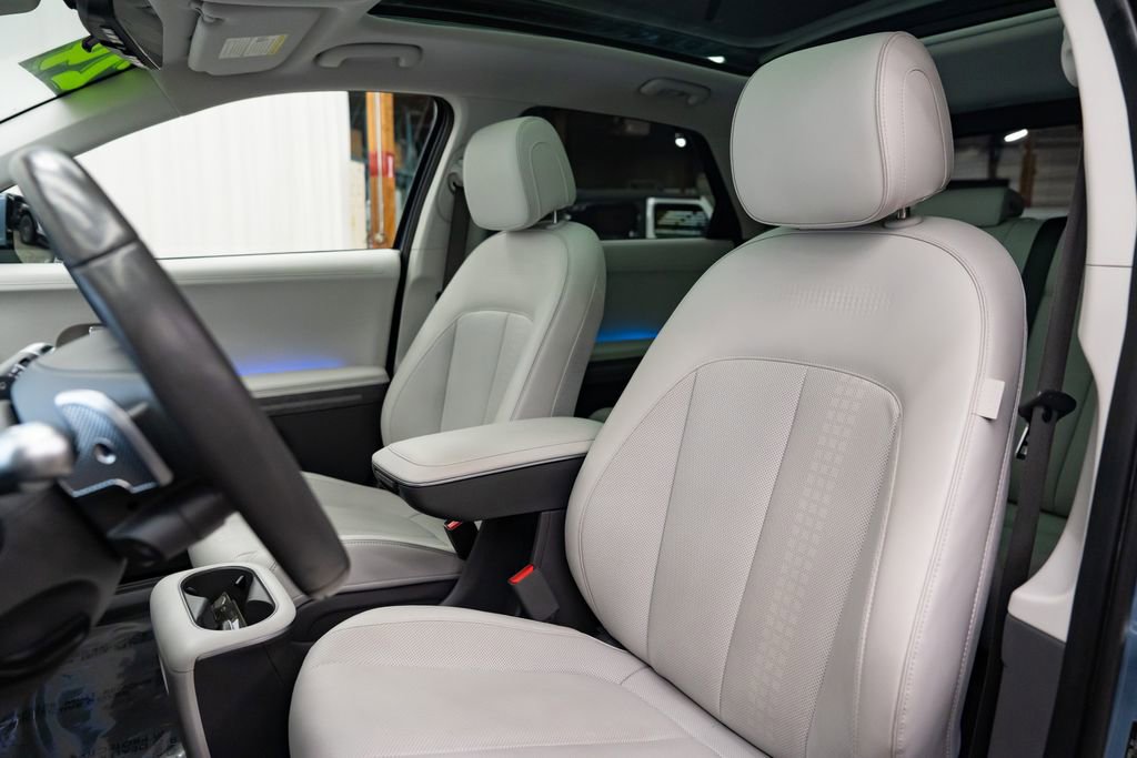 Used 2024 Hyundai Ioniq 5 Limited image 24