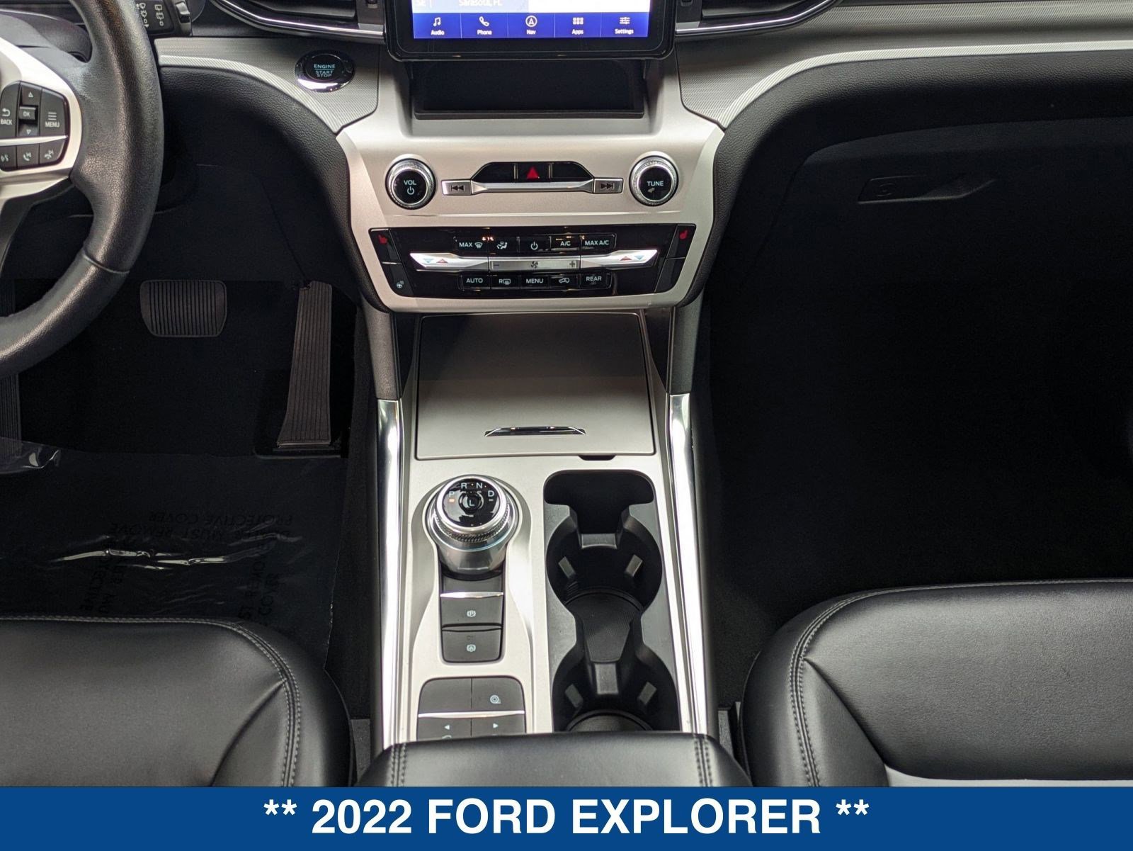 Certified 2022 Ford Explorer XLT w/ Equipment Group 202A image 21