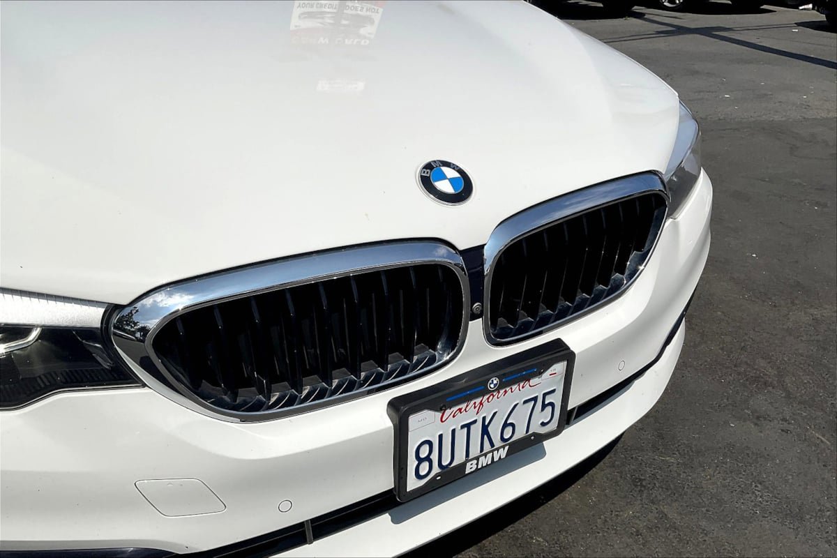 Used 2020 BMW 530i w/ Convenience Package image 28