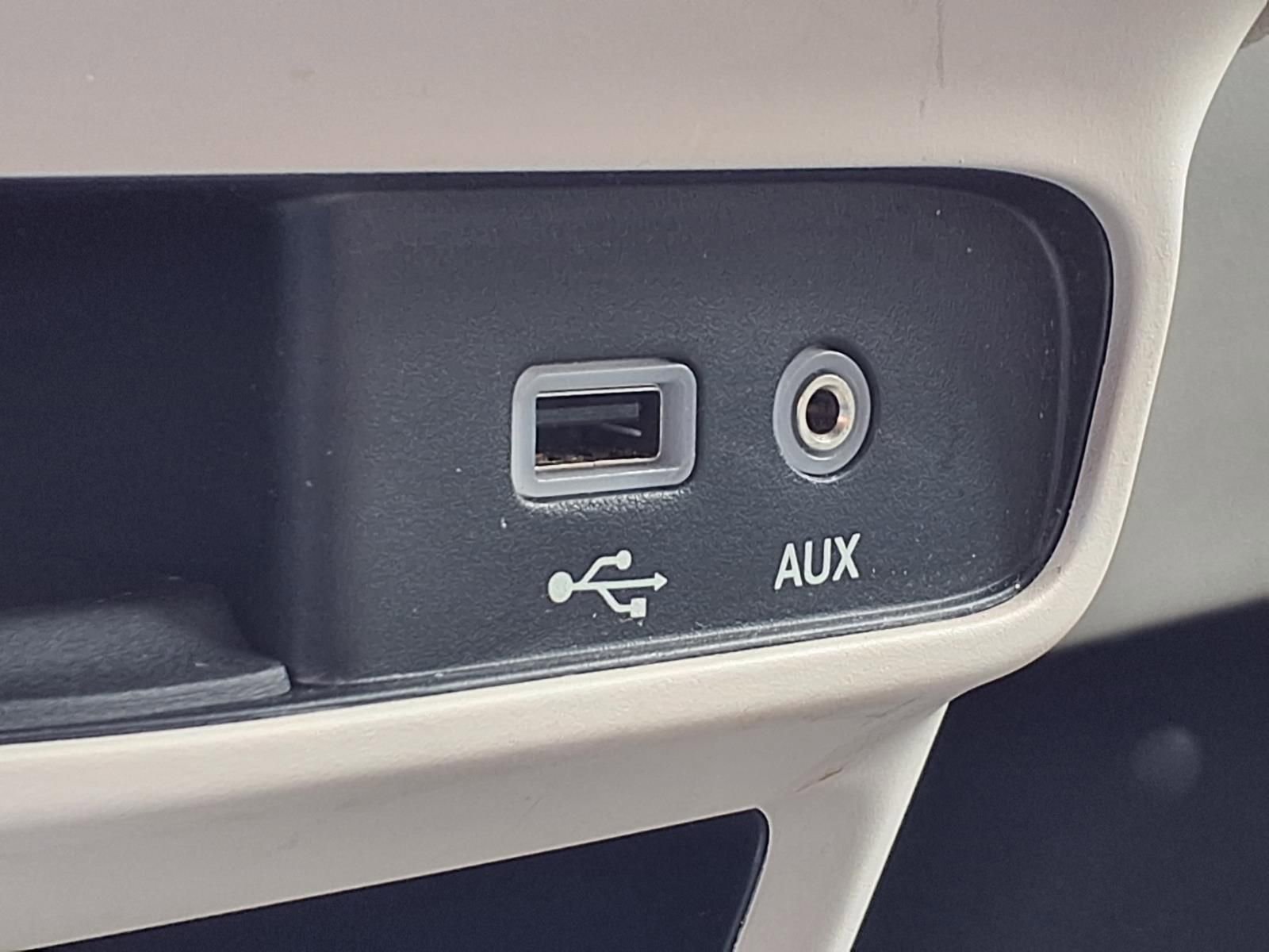 Used 2019 Chrysler Pacifica Limited FWD image 26