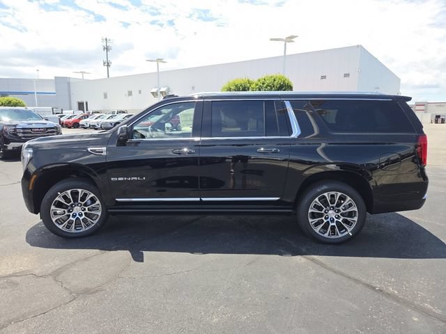 New 2026 GMC Yukon XL Denali w/ Sun & Power Step Package AWD/4WD image 24