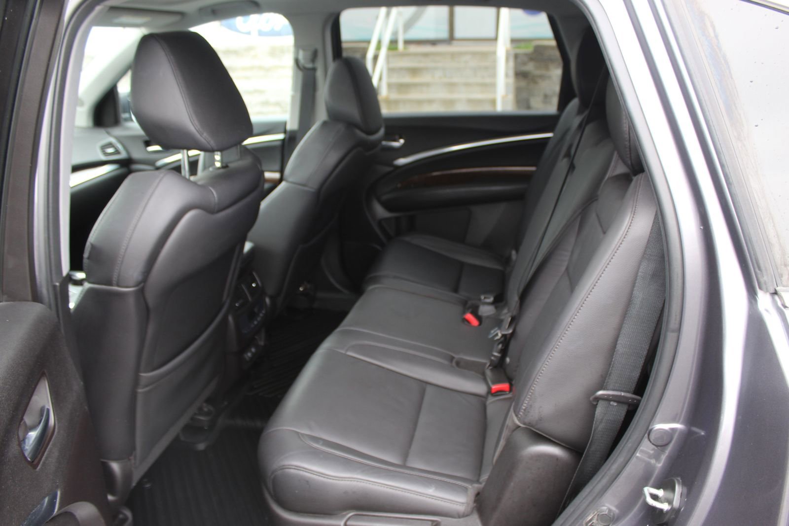 Used 2017 Acura MDX SH-AWD image 18