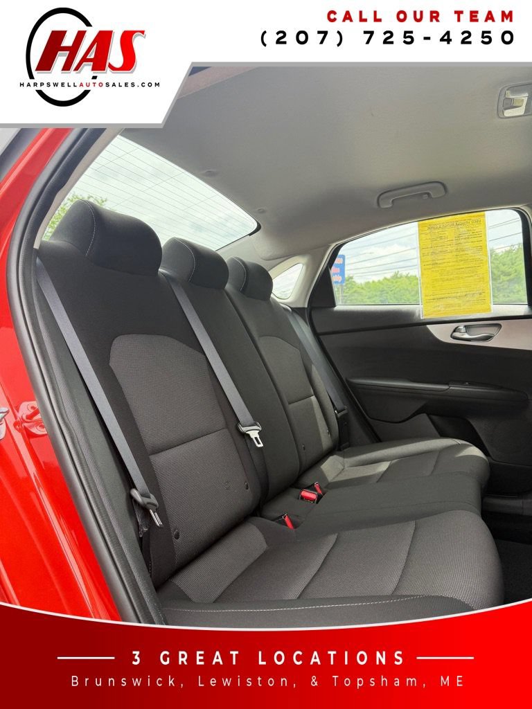 Used 2023 Kia Forte LXS w/ LXS Technology Package FWD image 12