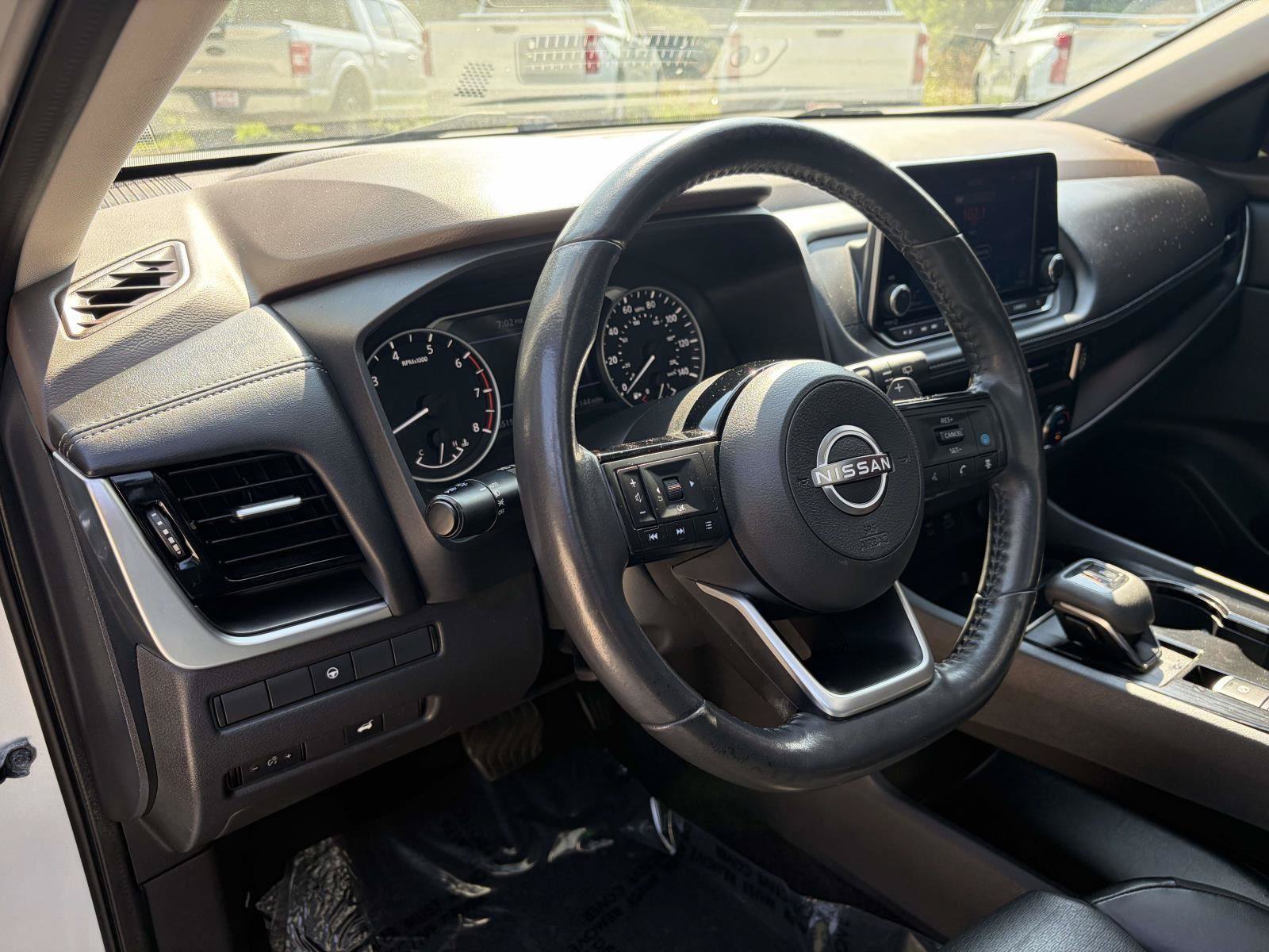 Used 2022 Nissan Rogue SV w/ SV Premium Package AWD/4WD image 8
