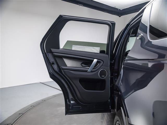 New 2026 Land Rover Discovery Sport Landmark AWD/4WD image 24
